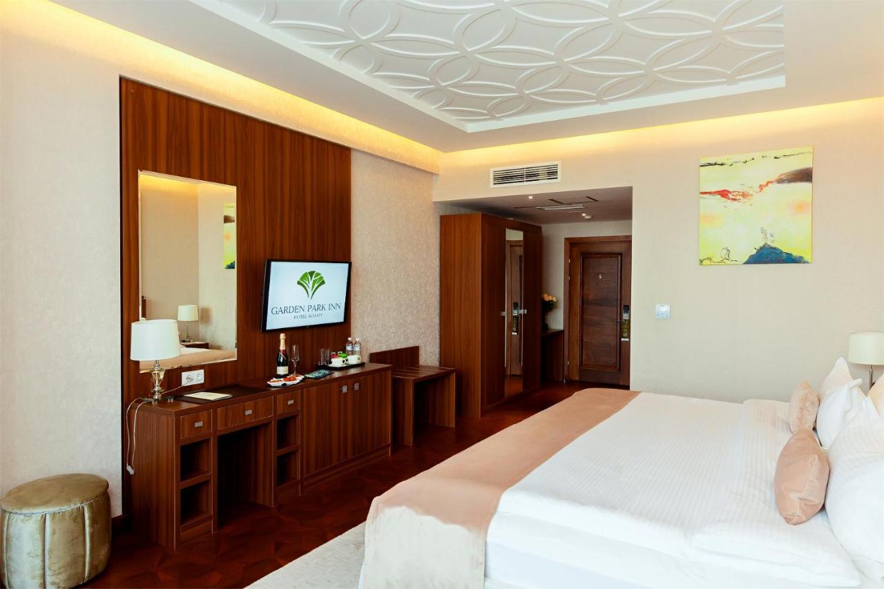 Garden Park Inn Almaty Extérieur photo
