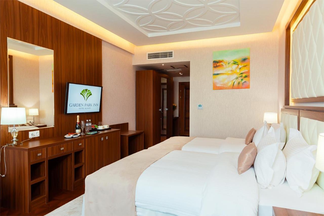Garden Park Inn Almaty Extérieur photo